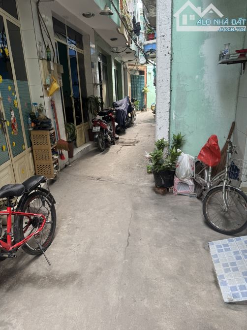 BÁN NHÀ QUẬN 8, BA MƯƠI MÉT VUÔNG SD, HAI LẦU, CHỈ MỘT TỶ - 1