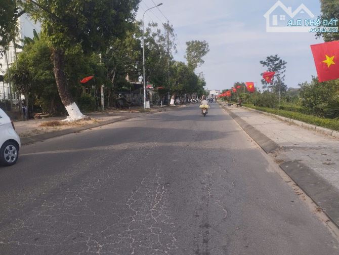 BÁN LÔ MẶT TIỀN SÔNG TẾ HANH NGAY SÁT CHÂN CẦU THẠCH BÍCH TP QUẢNG NGÃI - 1