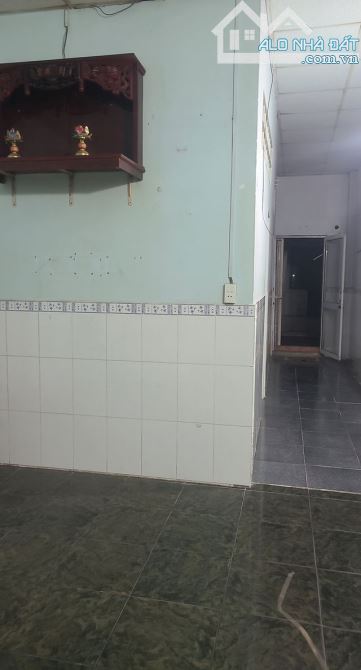 Cơ Hội Vàng! Nhà HXH Nguyễn Văn Qúa q12 Hoàn Công Đầy Đủ, Giá Siêu Hấp Dẫn - 1