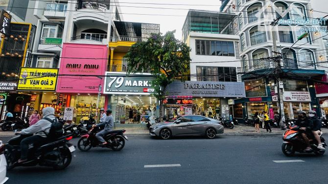 Bán căn nhà mặt tiền Nguyễn Thiện Thuật ngay ngã tư Nguyễn Thị Minh Khai - 1