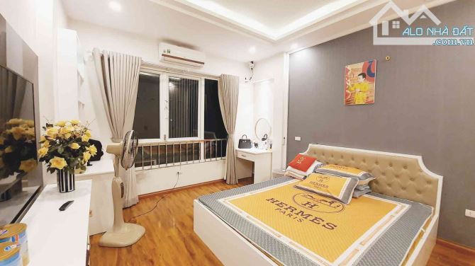 Bán nhà đẹp Trích Sài, Tây Hồ, giá rẻ, lý tưởng để sống, 90mx4t, 13.1 tỷ - 1
