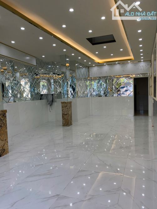 CẦN BÁN NHÀ PHỐ MẶT TIỀN ĐƯỜNG LÝ THƯỜNG KIỆT, P.1-VỊ TRÍ ĐẸP, THUẬN LỢI KINH DOANH - 1