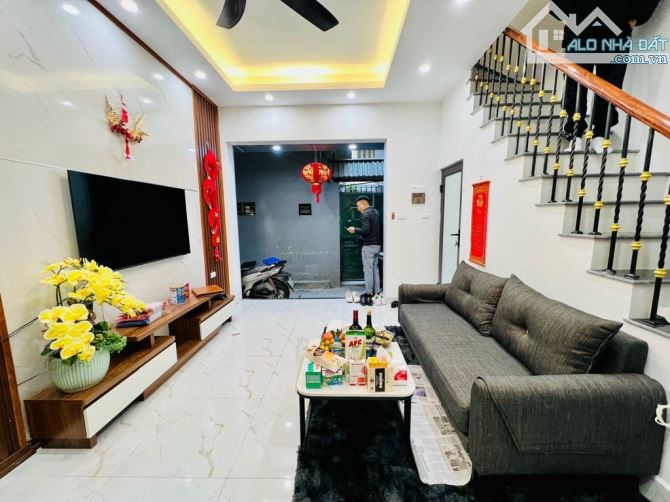 Nhà đẹp phố trung liệt full tiện ích - 1