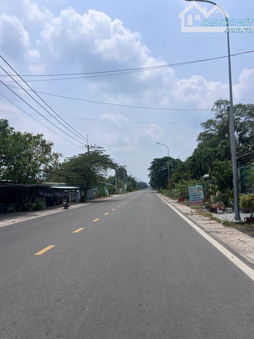 Bán căn nhà xưởng mặt tiền đường Nguyễn Thị Nê, Phú Hòa Đông, Củ Chi. - 1