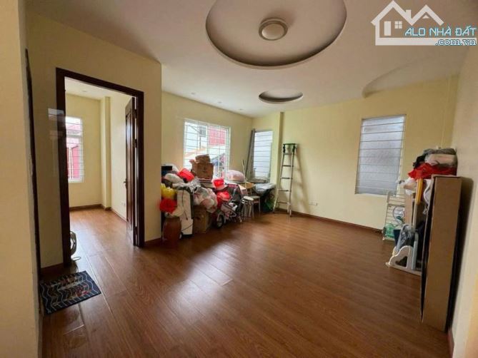 THÁI HÀ - NGÕ THÔNG Ô TÔ TRÁNH ĐỖ CỒNG - CHO THUÊ - 45M2 -12.5 TỶ - 1