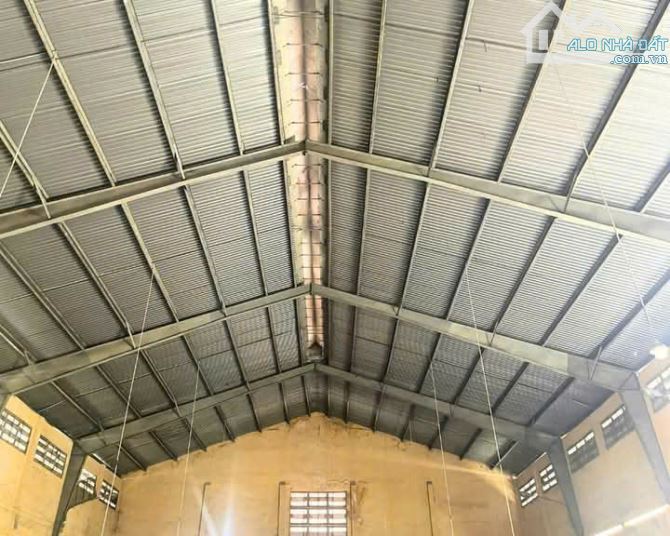 CHO THUÊ KHO XƯỞNG 670M² MẶT TIỀN CONTAINER 24/24 - GẦN VÒNG XOAY TRẦN VĂN GIÀU - 1