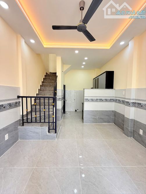 Bán nhà Đinh Tiên Hoàng – Phường 1 – Bình Thạnh – Hẻm xe hơi – Nhà mới – 4 tỷ hơn TL - 1