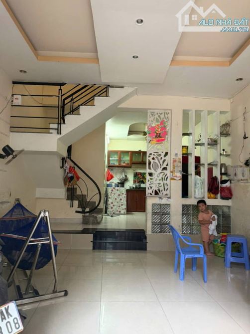 BÁN NHÀ 1 TRỆT 1 LẦU ĐÚC – HẺM 6M XE HƠI – GẦN AONE TÂN PHÚ – GIÁ CHỈ 4,62 TỶ - 1