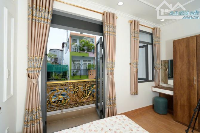 Căn hộ quận 1 gần bùi viện ban công cực sịn - 1