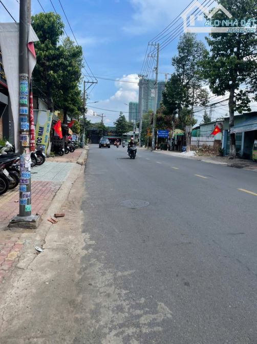 ĐẤT 404m2 TRUNG TÂM DĨ AN, SAU LƯNG TTTM GO! - 1