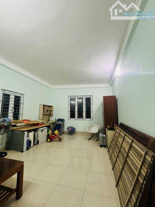 Bán nhà đường Lê Trọng Tấn thoáng sáng ô tô đỗ cửa dt 55m 5t mt 5m giá 6,55 tỷ - 1