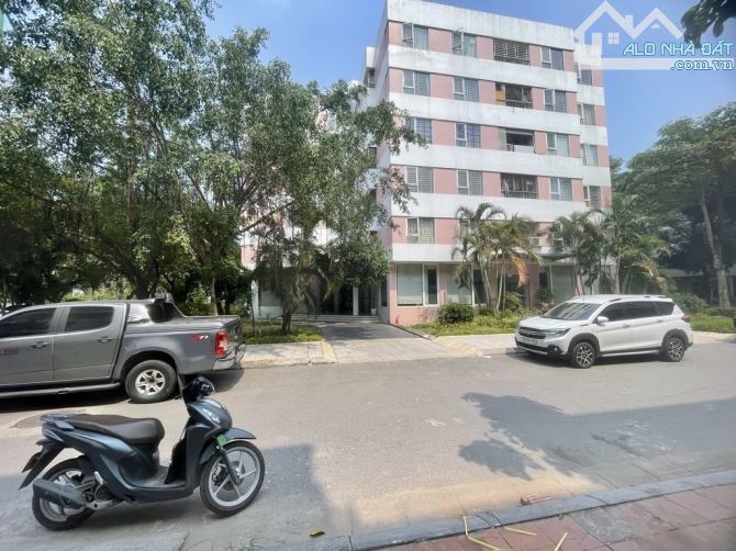 giảm 1 tỷ giá đầu tư, Biệt Thự KDT Đặng Xá, 4 Tầng vỉa hè , 135m2 - 16,x Tỷ - 1