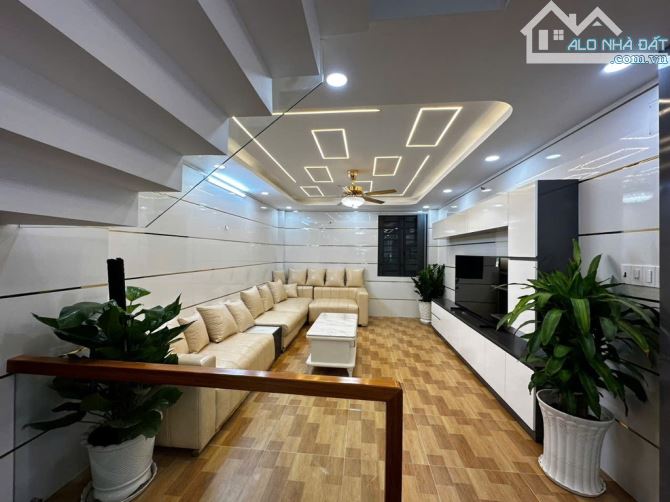 BÁN MTKD BTĐ BÌNH TÂN -NGÃ4.4XÃ -GIÁP TÂN PHÚ -HXT10M -72M²-4*18*5TẦNG BTCT-GIÁ 9.95TỶ TL. - 1