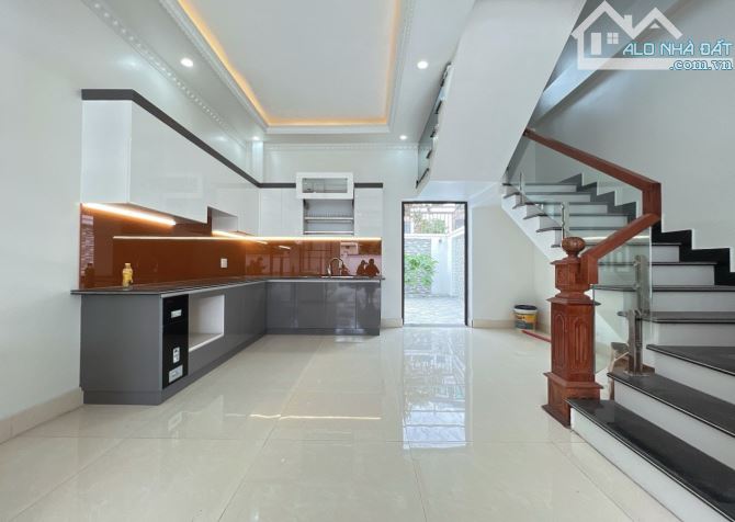 Bán Gấp Nhà Mặt Phố Hà Cầu , Siêu Kinh Doanh, 7 Tầng Thang Máy, 65m2 , sổ Vuông vắn - 1