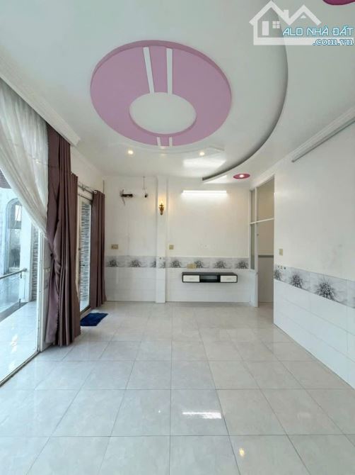 Bán nhà mặt tiền bờ hồ dài huỳnh cương , trệt lầu - 1