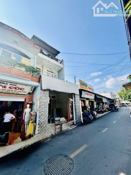 MẶT TIỀN NGAY KHU CHỢ VẢI- DÒNG TIỀN 15Tr - 3 TẦNG - 60M N4.5 NHỈNH 8 ĐỒNG - 1