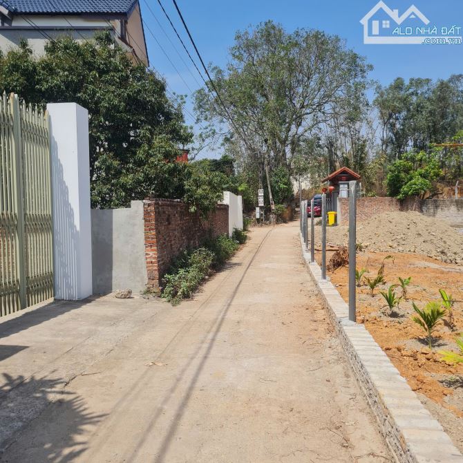 Bán Đất Tặng Nhà Phường Dĩnh Trì, TP Bắc Giang, Bắc Giang. 532m2, Mặt tiền 12m. Giá 5,2 tỷ - 1