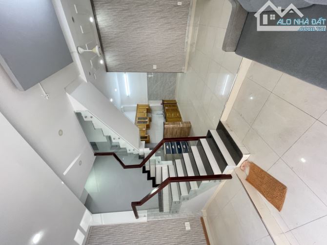 Bán nhà hẻm 5m dân trí đường Trịnh Đình Trọng 47m2 4 lầu giá 6.3 tỷ TL - 1