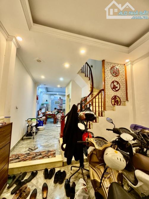 BÁN NHÀ GIẢI PHÓNG - HOÀNG MAI - THANG MÁY - FUL NỘI THẤT - 60M X 6 TẦNG - MT 4.2M - 1
