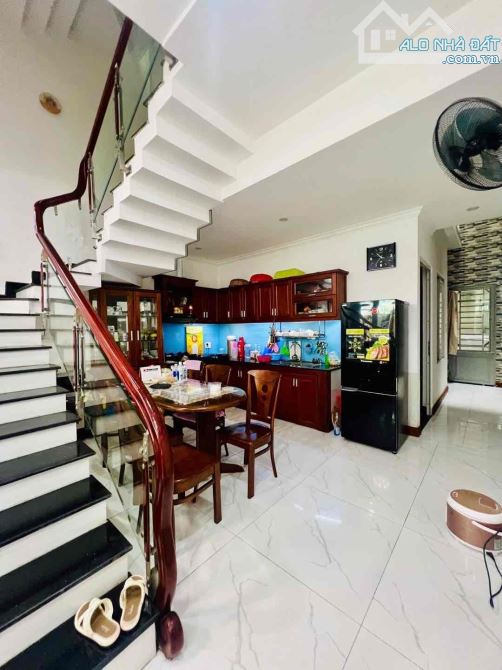 🔥SẬP HẦM!! NHÀ 4 TẦNG HOÀNG DIỆU - 80M2 - TT HẢI CHÂU - CÁCH MẶT TIỀN 50M - NHỈNH 4T.Ỷ - 1