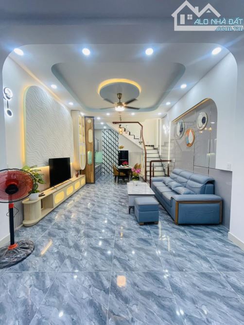 🛠️ Nhà mới đẹp Bán nhà Trần Quốc Thảo 66m² 🔹 1 trệt 2 lầu 🔹 3PN - 1