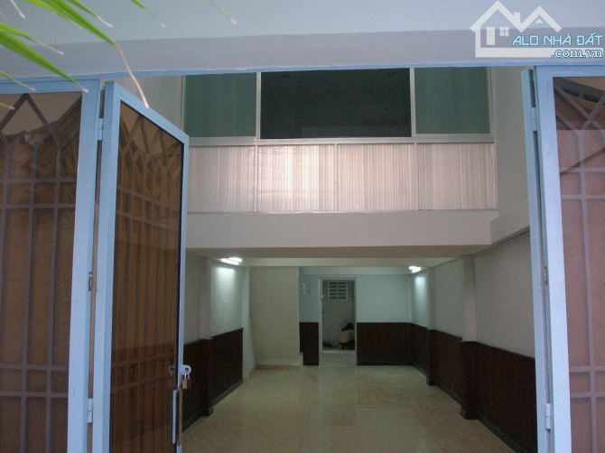 Bán nhà hẻm Dương Bá Trạc Phường 1 Quận 8. Nhà hẻm thông thoáng, đang cho thuê thu nhập 15 - 1