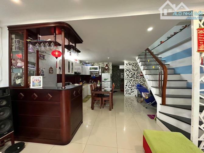 💥 NHÀ 4 TẦNG MẶT TIỀN NGUYỄN VĂN SIÊU ,GẦN CẦU RỒNG , KHAI THÁC DÒNG TIỀN ỔN ĐỊNH 💥💥 - 1