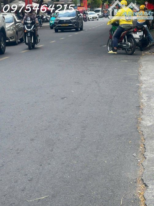 Bán Khách Sạn Mặt Tiền Phạm Ngũ Lão, Phường Bến Thành, Quận 1 – Vị Trí Đắc Địa, 10 Tầng, - 1