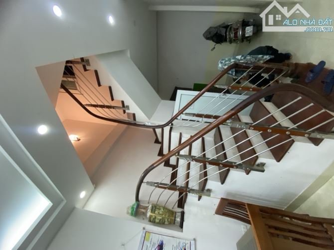 Bán căn phân lô ô tô vào tận cửa, đường Láng - Đống Đa, tầng 1 kinh doanh tốt. - 1