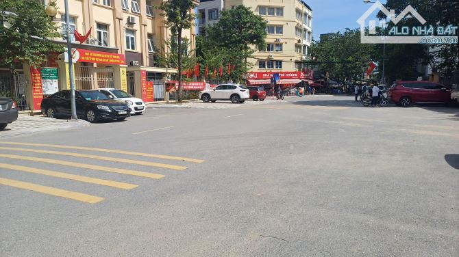 Bán đất phố Phú Gia quận Tây Hồ 80m mặt tiền 8m, 2 mặt tiền ô tô tránh - 1