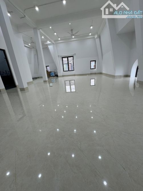 Bán tòa văn phòng mặt phố Trường Chinh, 80m2, 8 tầng, giá 40 tỷ, mới đẹp, kinh doanh đỉnh - 1