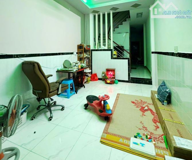 Ô tô ngủ trong nhà, Gò Vấp, 60m2, 2 Tầng, 4 Tỉ hơn - 1