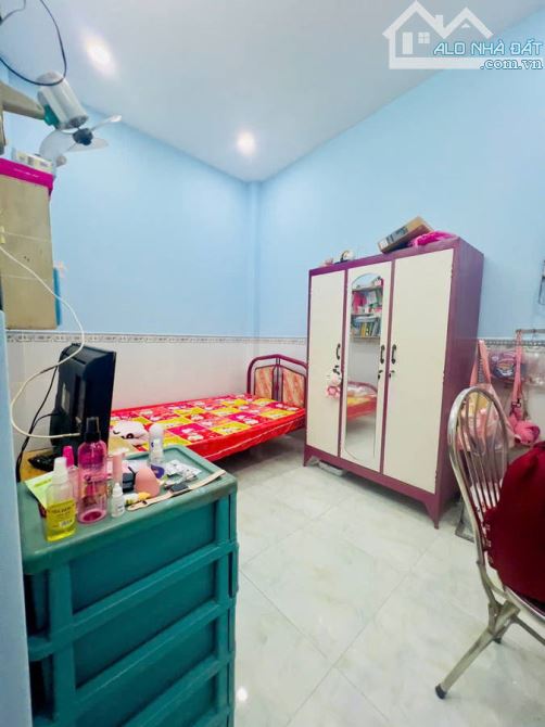 Bán căn nhà 2 mặt tiền hẻm xe hơi thông Thống Nhất p16 - 1