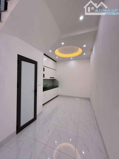 Bán nhà Định Công 55m2 nhà đẹp ngõ thông oto vào nhà nở hậu 12.5 tỷ - 1