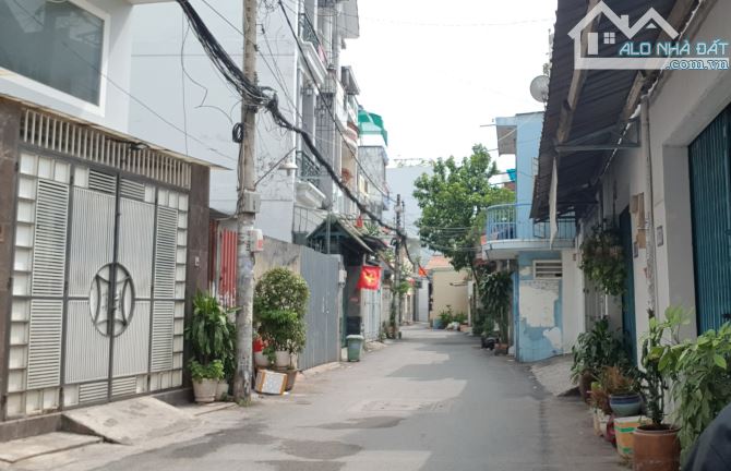 Bán căn nhà 2 mặt tiền  Thống Nhất p16 - xe hơi di chuyển thuận tiện thông suốt - 1