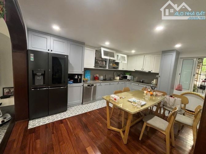 BÁN NHÀ PHỐ TÔN ĐỨC THẮNG - 103M² - MT 8M - PHÂN LÔ Ô TÔ TRÁNH - KINH DOANH - GIÁ 26,8 TỶ - 1
