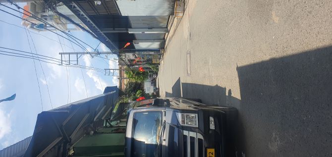 BÁN NHÀ ĐẸP SÁT LÊ VĂN QUỚ.I - HẺM OTO - NH - ( 5.4X13M ) - 1