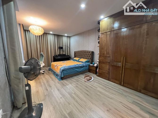 Bán căn nhà 3tầng diện tích 52m tại Thượng Thanh - không một lỗi lầm giá chỉ 5tỷ9 ạ. - 1