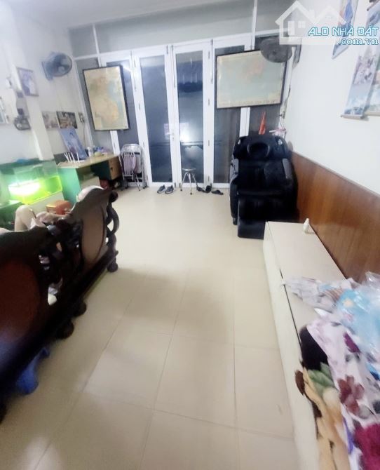 Nhà 2 tầng Hải phòng lô góc kiệt 4m khu dân trí cao gần Bệnh viện ,Chợ , Trường học - 1