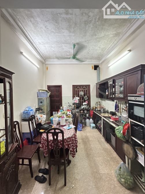 Bán Nhà Tư Đình, Cổ Linh, Long Biên. 2 ô tô tránh. 56m2 - 4 Tầng - Giá 13.5 tỷ - 1
