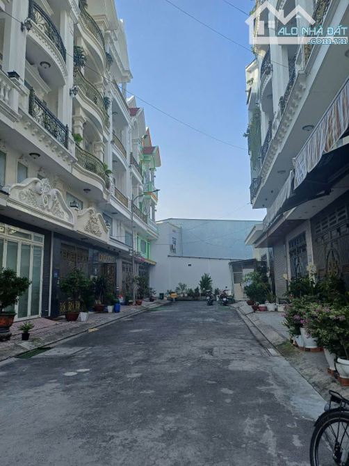 CHỦ TÂM HUYẾT XÂY ĐỂ Ở NHÀ KIÊN CỐ KIẾN TRÚC ĐẸP- TRUNG TÂM PHƯỜNG HIỆP THÀNH SẦM UẤT BẬC - 1