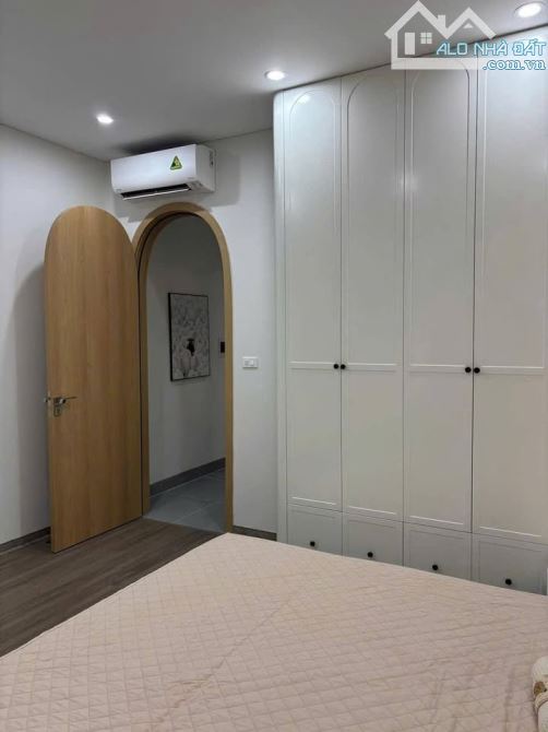 Bán căn nhà ngõ 405 Ngọc Thuỵ 47m x 4T full đồ, gần oto hơn 6 tỷ. LH - 1