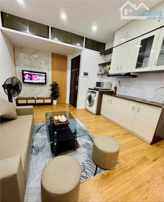 Bán tập thể tầng 4 tiện nghi 2 phòng ngủ phố Minh Khai, Ngõ Hoà Bình 7, giá chỉ 2,55 tỷ - 1