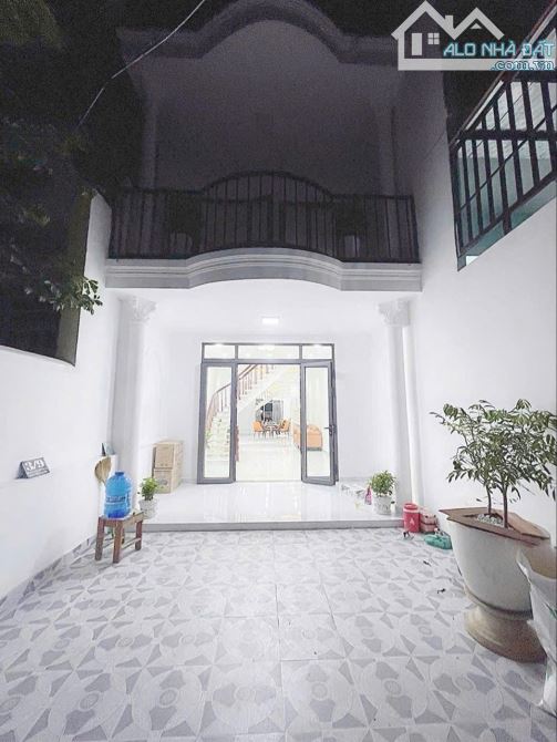 NHÀ MỚI TINH, PHƯỚC LONG A, Q9 SÁT GA METRO - 91m2 ( 4.2x21.5 ), 3PN, CHỈ HƠN 5 TỶ TL - 1