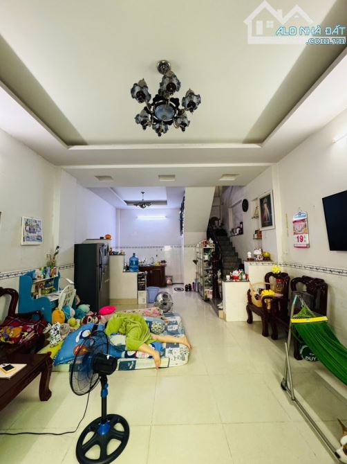 bán nhà Tân thới hiệp 20, 2 TẦNG, HẺM 5 M2, BUÔN BÁN NHỎ, quận 12, giá siêu rẻ, chỉ 4.65tỷ - 1