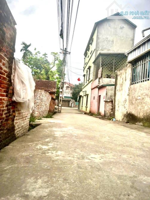 Bán lô đất 92 m thủy xuân tiên cách ql6 chỉ 150m giá chỉ 2,050 tỷ - 1