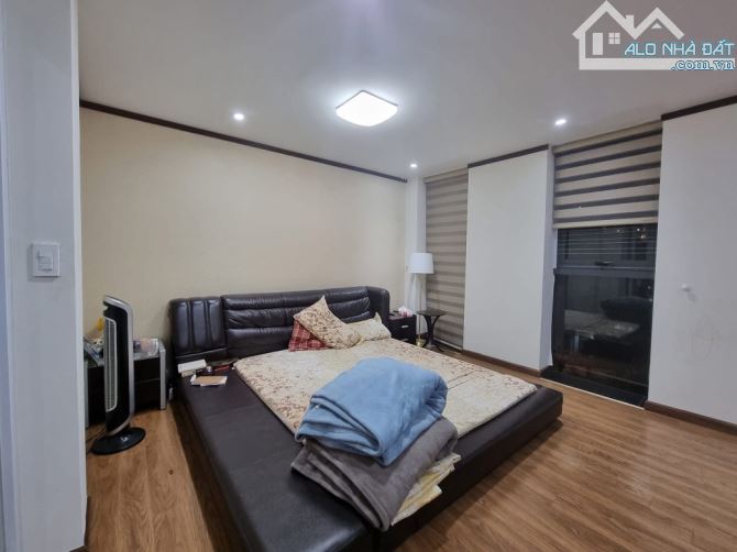 Bán căn Duplex full nội thất đẹp, 320m2 5 ngủ tại chung cư cao cấp Hà Đô Park View C Giấy - 2