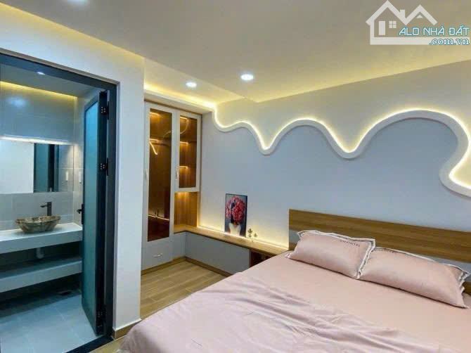 Hàng Độc nhà Vĩnh Khánh, Q.4, Không Xem Là Tiếc – chỉ 3TỶ730 –55,3m²- 1T1L –hẻm oto/SHR - 2