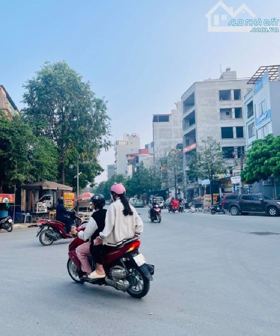 Nhà vườn Tổng cục V Yên Xá, Tân Triều - Lô góc - Kinh doanh đỉnh - DT176m2, MT26m , 5 tầng - 1