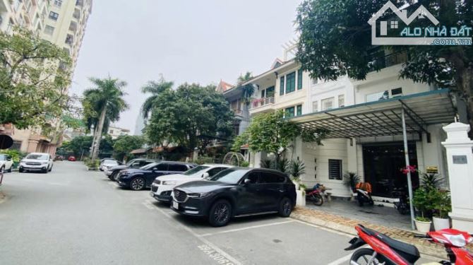 🏡 BÁN BIỆT THỰ SÀI ĐỒNG-LONG BIÊN 155m² – HÀNG XÓM VINHOME, AEON MALL – CHỈ 39 TỶ! - 2